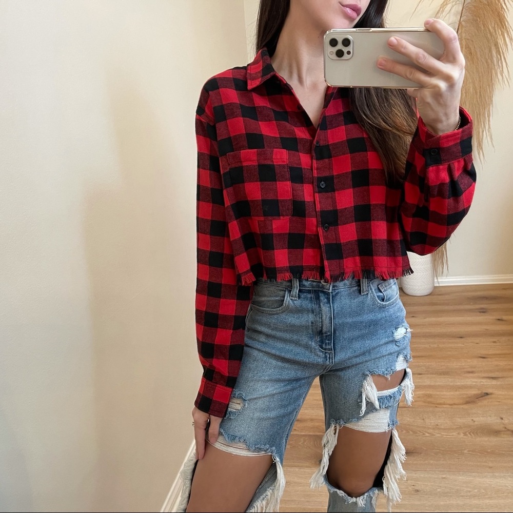 Glamping Plaid Buttoned Cropped Top